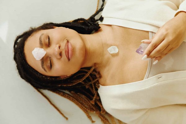 Profitez les bienfaits des pierres naturelles en découvrant la lithothérapie